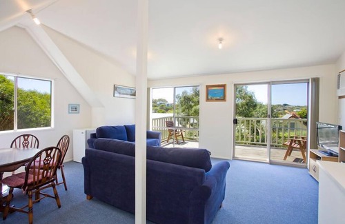 Aireys Inlet House | Two Story Summer Beach House