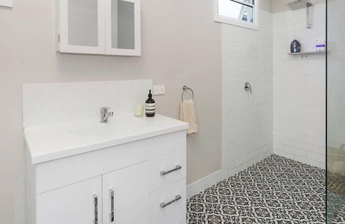 Umina Beach House | Umina Beachside Cottage - newly decorated
