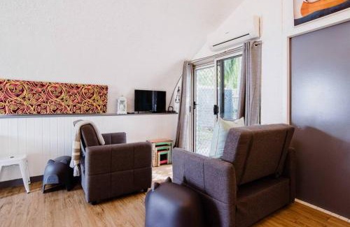 Trinity Beach Apartment | Unique Ocean-front Igloo at Trinity Beach sleeps 2