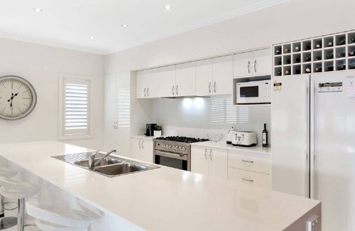 Pokolbin House | UNWINED - THE VINTAGE HOLIDAY HOUSES