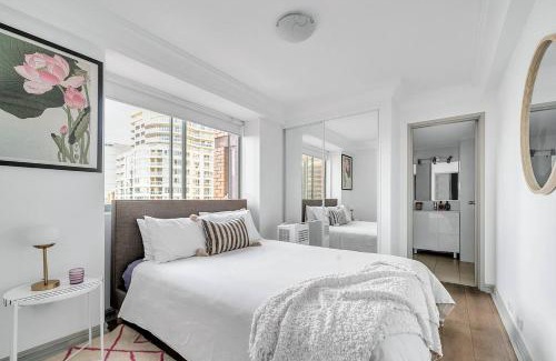 Darling Harbour Apartment | Urban Sky Terrace in the Vibrant Heart of Sydney