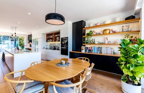 Bilgola Beach Villa | Villa ∙ 5 bedrooms ∙ 10 guests