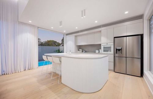 Capel Sound House | Villa Bianca - Pool & 300m from Beach