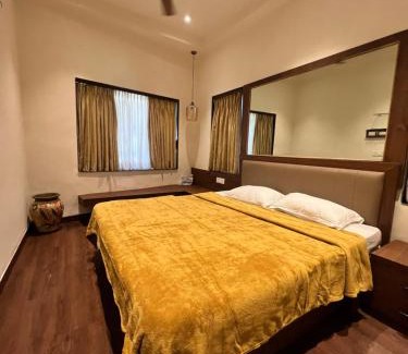 Mumbai Villa | Villa by the Sea