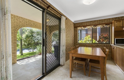 Point Lookout House | Walk to several beaches and adjacent to bush walking tracks.
