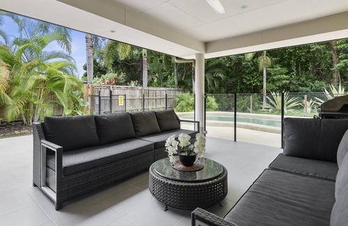 Kewarra Beach House | wallabies at the Beach