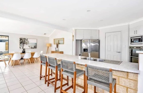 Halls Head House | Waterfront Oasis! with Private Pool