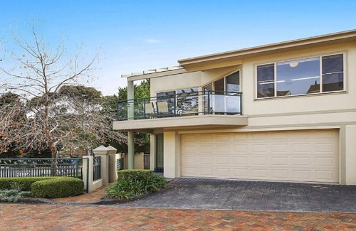 Terrigal Apartment | WATERMARK #17 | Pool in complex | Accom Holidays