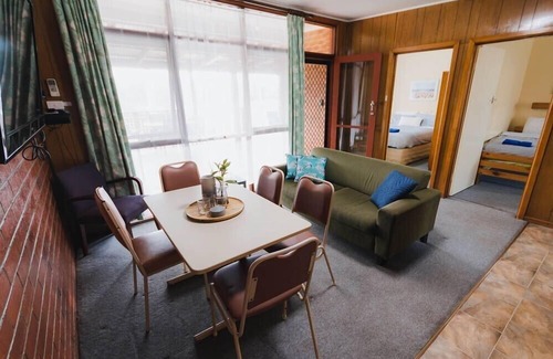 Mallacoota House | Waterside Unit 7 Mallacoota