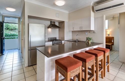 Hamilton Island Apartment | Whitsunday Apartment West 101