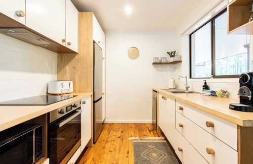 Avoca Beach House | Woodlands Seaside Coastal Calm in Avoca Beach