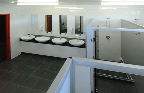 Yamba Hostel | Yamba Central - Hostel