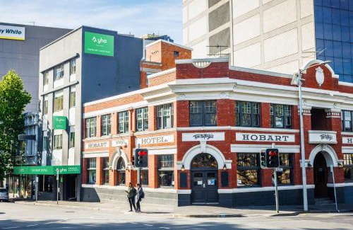 Sullivan's Cove Hostel | YHA Hobart Central