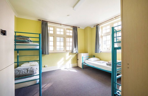 Newcastle Hostel | YHA Newcastle Beach