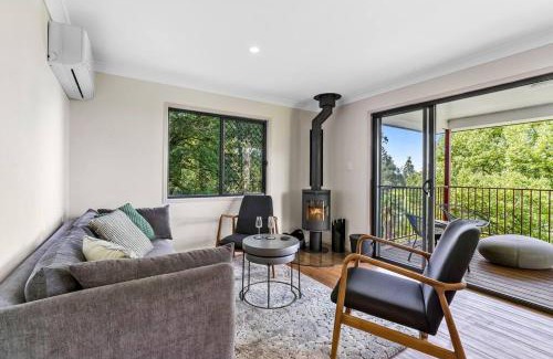 Ravensbourne House | Yume House Stylish Country Escape 1 Bedroom