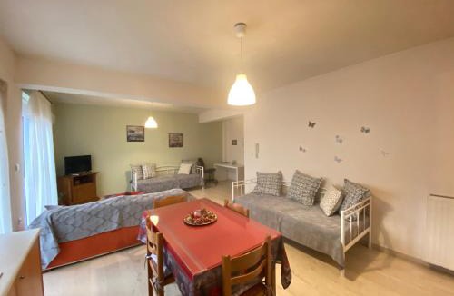 Tripoli Apartment | Διαμέρισμα 65 τμ στην καρδιά της πόλης