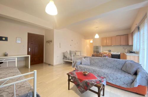 Tripoli Apartment | Διαμέρισμα 65 τμ στην καρδιά της πόλης