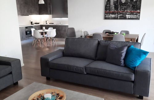 Elliniko-Argyroupoli Apartment | Διαμέρισμα