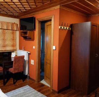 Asprangeloi House | Ελευθερία