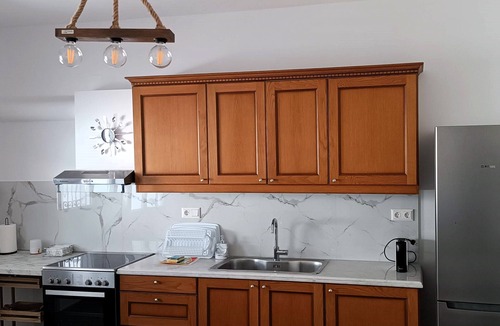 Paros House | Εξοπλισμένη κουζίνα,γρήγορο ίντερνετ,δωρεάν Δορυφορικά κανάλια και Netflix.