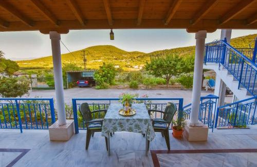 Samos Town House | Εξοχική κατοικία Αnna's house