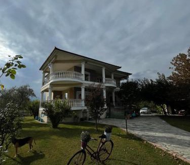 Aridaia Apartment | Η Αυλή