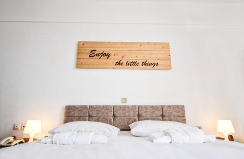 Agios Kirykos Hotel | Κastro Ηotel