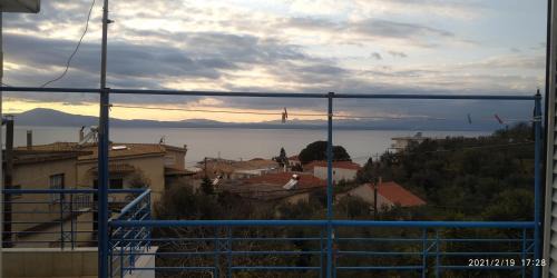 Kalamata Apartment | Παραθαλάσσιο Διαμέρισμα στο Ακρογιάλι3
