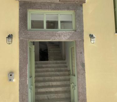 Myrina Apartment | Στούντιο σε ανακαινισμένο αρχοντικό του 19ου αιώνα, κέντρο Μύρινας