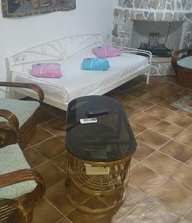 Lavreotiki House | Το πετρινο