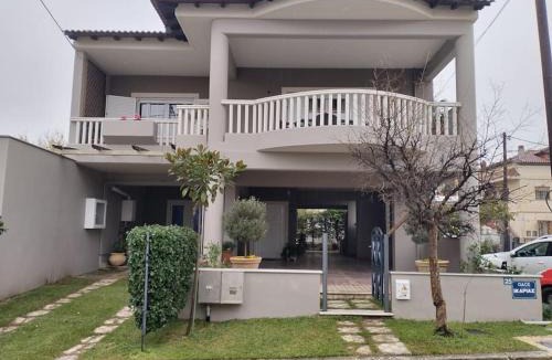 Trikala Apartment | Χαίρε, ξεΐνε, παρ' αμμι φιλησεαι