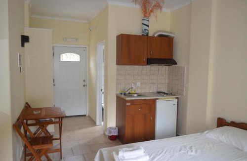 Armenistis Apartment | #1 Despina Studios Raxes Ikaria