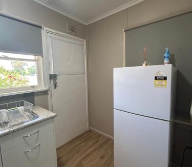 Canowindra Apartment | #1 Waddell Studio Apartment