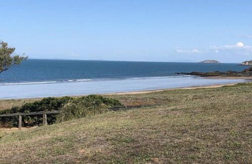 Emu Park House | 1 Wood Street, Emu Park (Star of the Sea)
