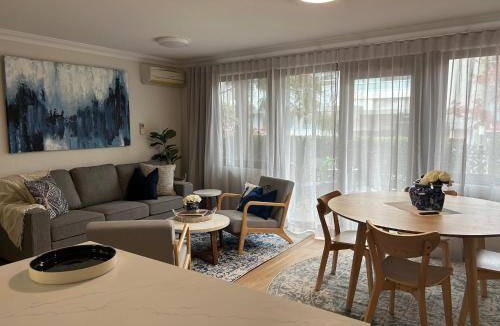 Subiaco Apartment | 100 m² Apartment ∙ 2 bedrooms ∙ 6 guests