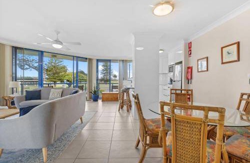 Tuncurry Apartment | 100 m² Apartment ∙ 2 bedrooms ∙ 4 guests