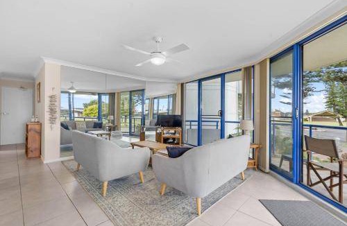 Tuncurry Apartment | 100 m² Apartment ∙ 2 bedrooms ∙ 4 guests