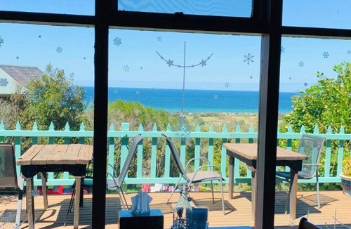 Lakes Entrance Bed & Breakfast | 100 m² Bed and breakfast ∙ 2 bedrooms ∙ 6 guests