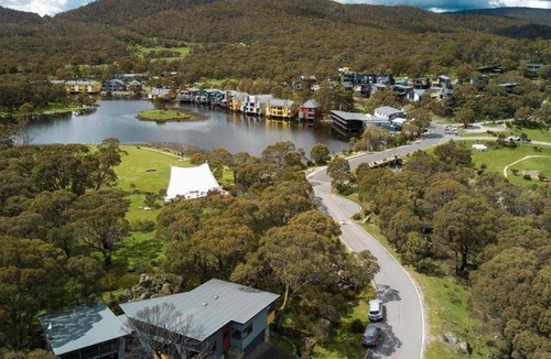 Lake Crackenback House | 100 m² House ∙ 2 bedrooms ∙ 6 guests