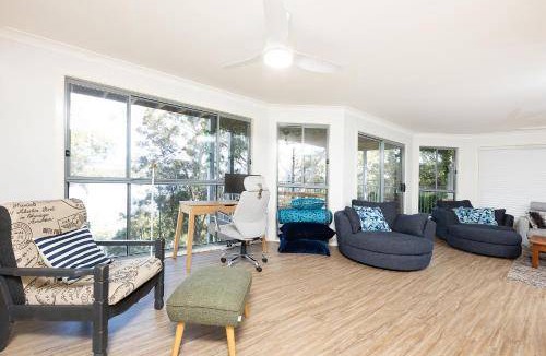 Wallis Lake House | 100 m² House ∙ 4 bedrooms ∙ 11 guests