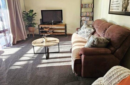 Aldinga Beach House | 100 m² House ∙ 3 bedrooms ∙ 5 guests