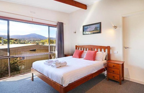 Merrijig Cabin | 100 m² Lodge ∙ 4 guests