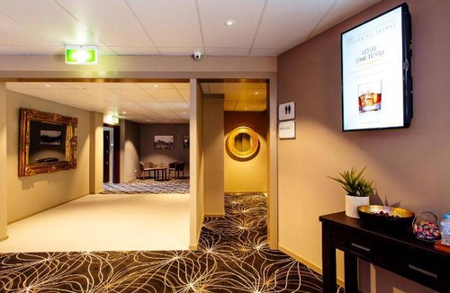 West Mackay Hotel | 100 m² Motel ∙ 127 guests
