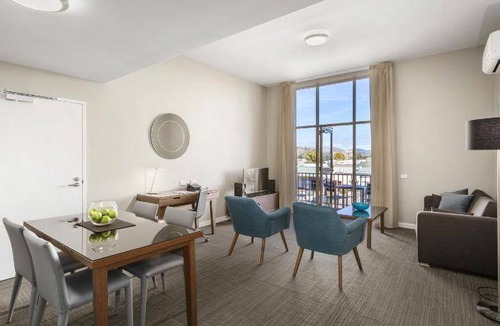 Albury Apartment | 100 m² Serviced apartment ∙ 127 guests