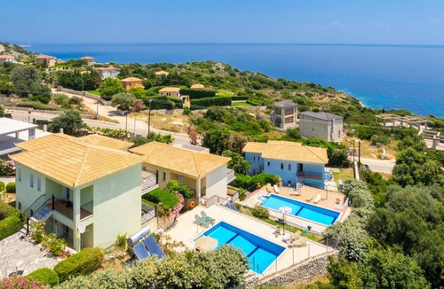 Skala Villa | 100 m² Villa ∙ 3 bedrooms ∙ 8 guests