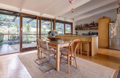 Don Valley House | 1000 m² House ∙ 4 bedrooms ∙ 8 guests