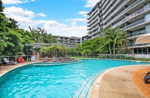 West End Apartment | 101 m² Apartment ∙ 2 bedrooms ∙ 4 guests