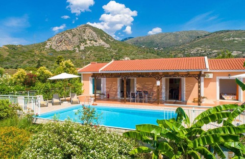 Kateleios Villa | 102 m² Villa ∙ 2 bedrooms ∙ 5 guests