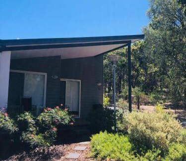 Dunsborough House | 109 m² House ∙ 2 bedrooms ∙ 6 guests