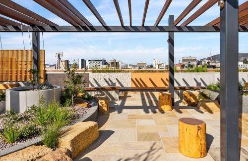 Hobart Central Business District Apartment | 110 m² Apartment ∙ 3 bedrooms ∙ 6 guests